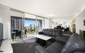 Artique Surfers Paradise - Official